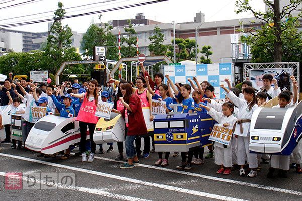 電車ゴッコ世界大会、寝台特急「北斗星」が優勝 | 乗りものニュース