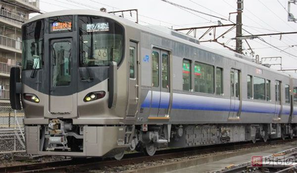 阪和線用の新型電車、7月1日デビュー 車内Wi-Fiも整備 | 乗り