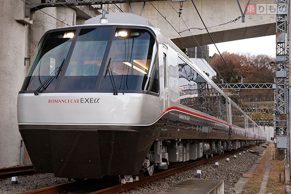 日常に強い小田急ロマンスカー「EXE」が進化、「EXEα」に 唯一無かった