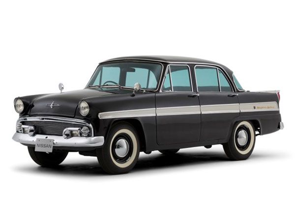全国総量無料で スカイライン」歴代全13モデルが勢ぞろい 誕生60周年記念 趣味・スポーツ・実用