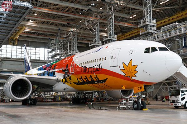 お値下げ！東京オリンピック特別塗装機　飛行機　模型 JAL、777に東京五輪キャラ 4月から国内線