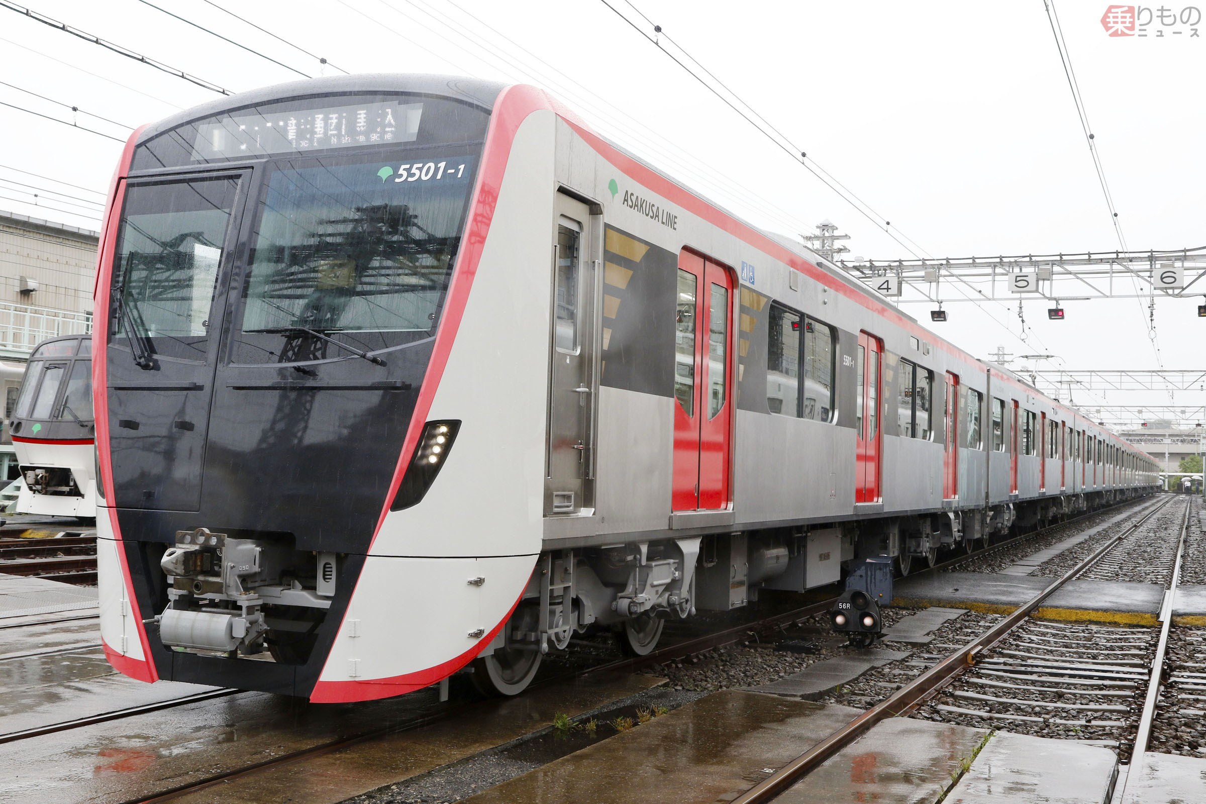 1分で分かる！ 都営浅草線20年ぶり新車「5500形」 羽田・成田の連絡