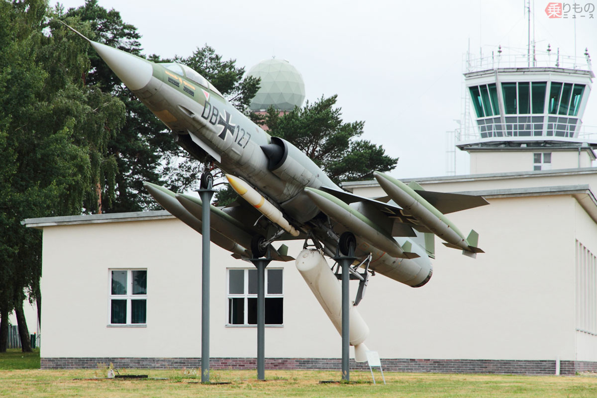 herpa F-104G ドイツ空軍 25周年記念機 他 航空機 4機セット herpa F-104G ドイツ空軍 25周年記念機 他 航空機 4機セット F-104G