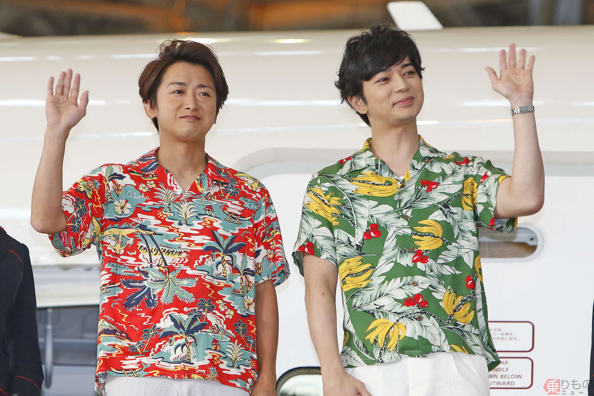 大野さん「一生の記念」松本さん「嬉しい」 JAL特別塗装機「ARASHI