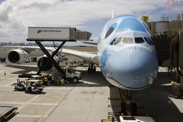 画像ギャラリー | 成田行きANAのエアバスA380型機「フライングホヌ」初便、ハワイの空にテイクオフ！ | 乗りものニュース