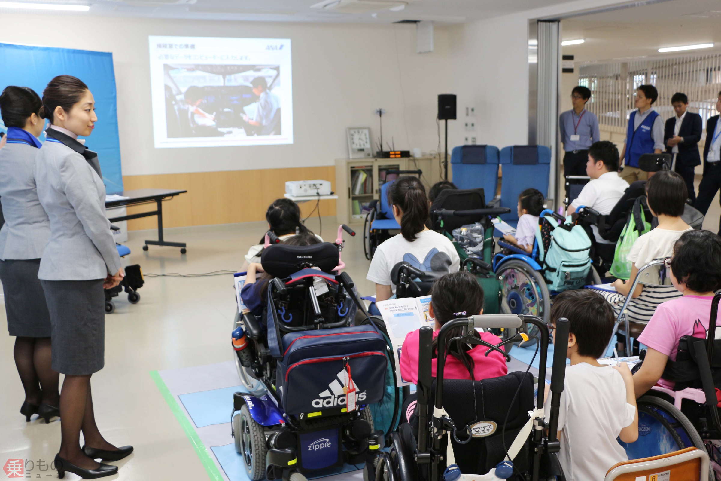 修学旅行で飛行機不安な生徒、安心させたい」 初の「ANA そらぱす教室