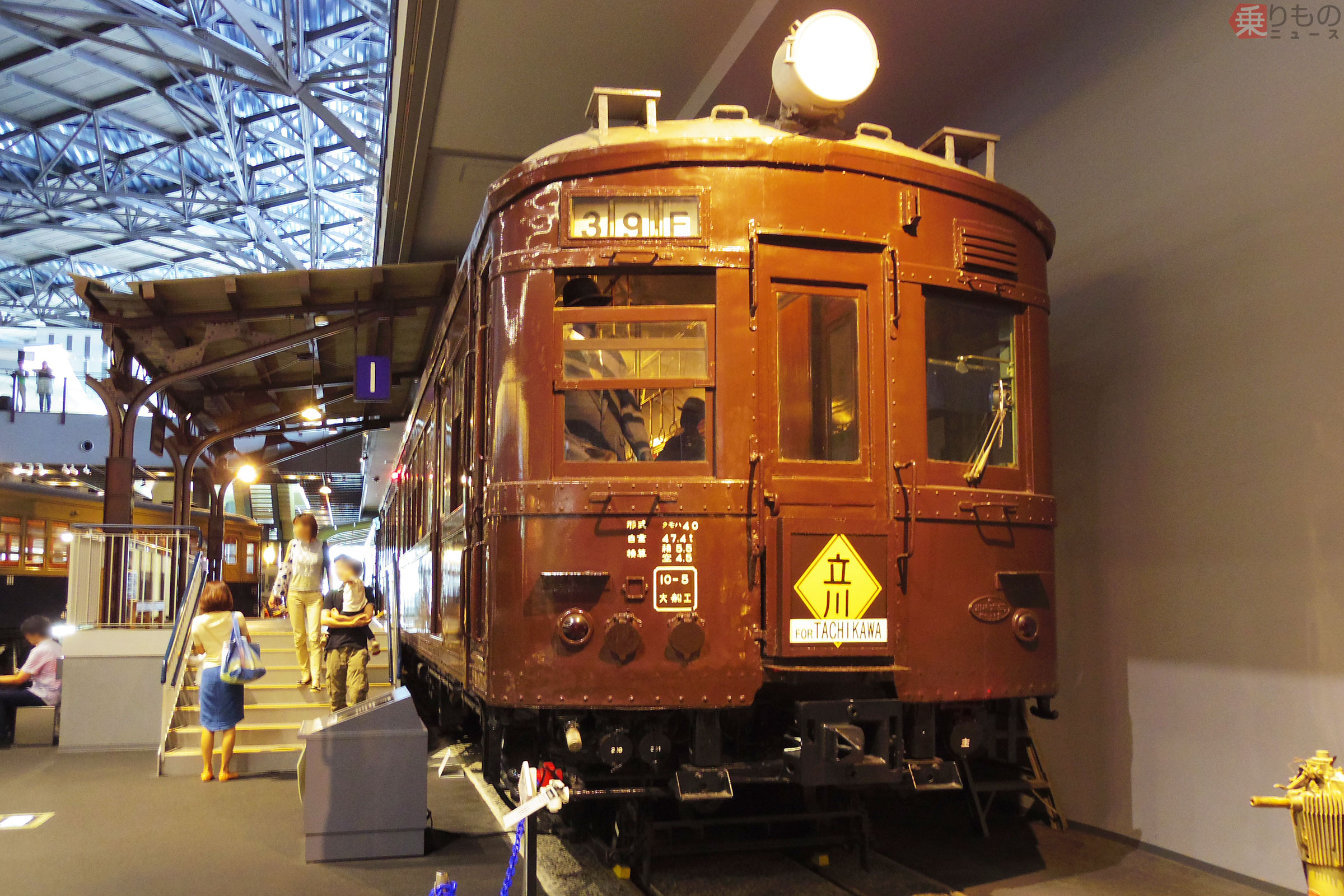 列車のヘッドライト 形が変われば表情も変わる 時代ごとの流行も