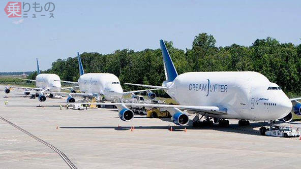 BOEING747ドリームリフター 3機出揃う異形のボーイング747「ドリームリフター」 新型コロナ
