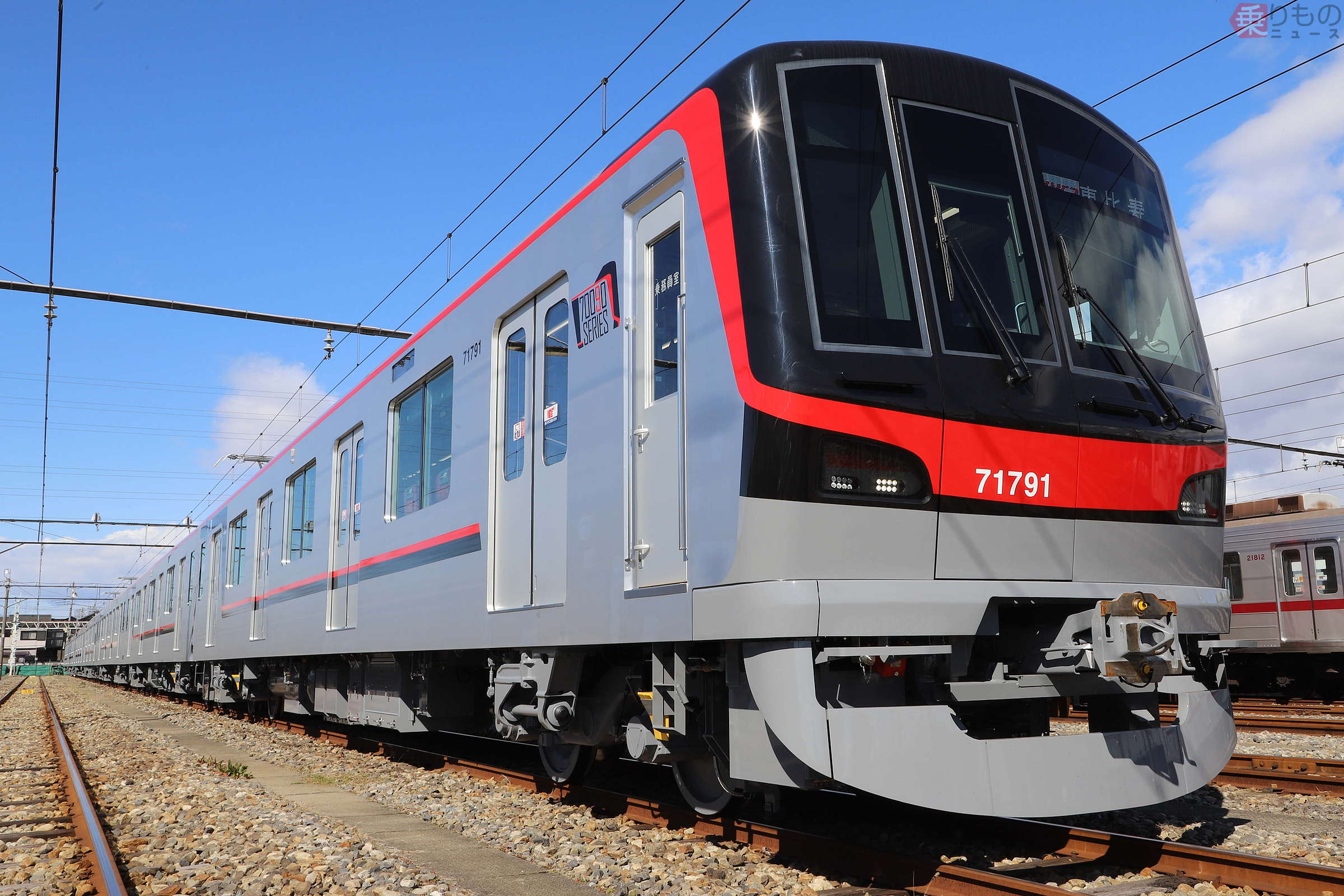 写真で見る新車】東武70090型電車 伊勢崎線～日比谷線直通の新