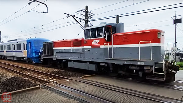 運輸省型式あり甲種両色燈都電使用？