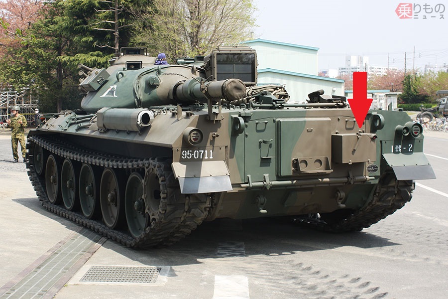画像ギャラリー | 74式戦車にある外付け電話ボックスって？ 欧米