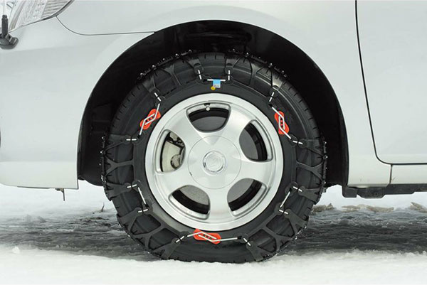 お値下げしました！自動車非金属タイヤチェーン 車?タイヤチェーン「非金属」 値下げしました