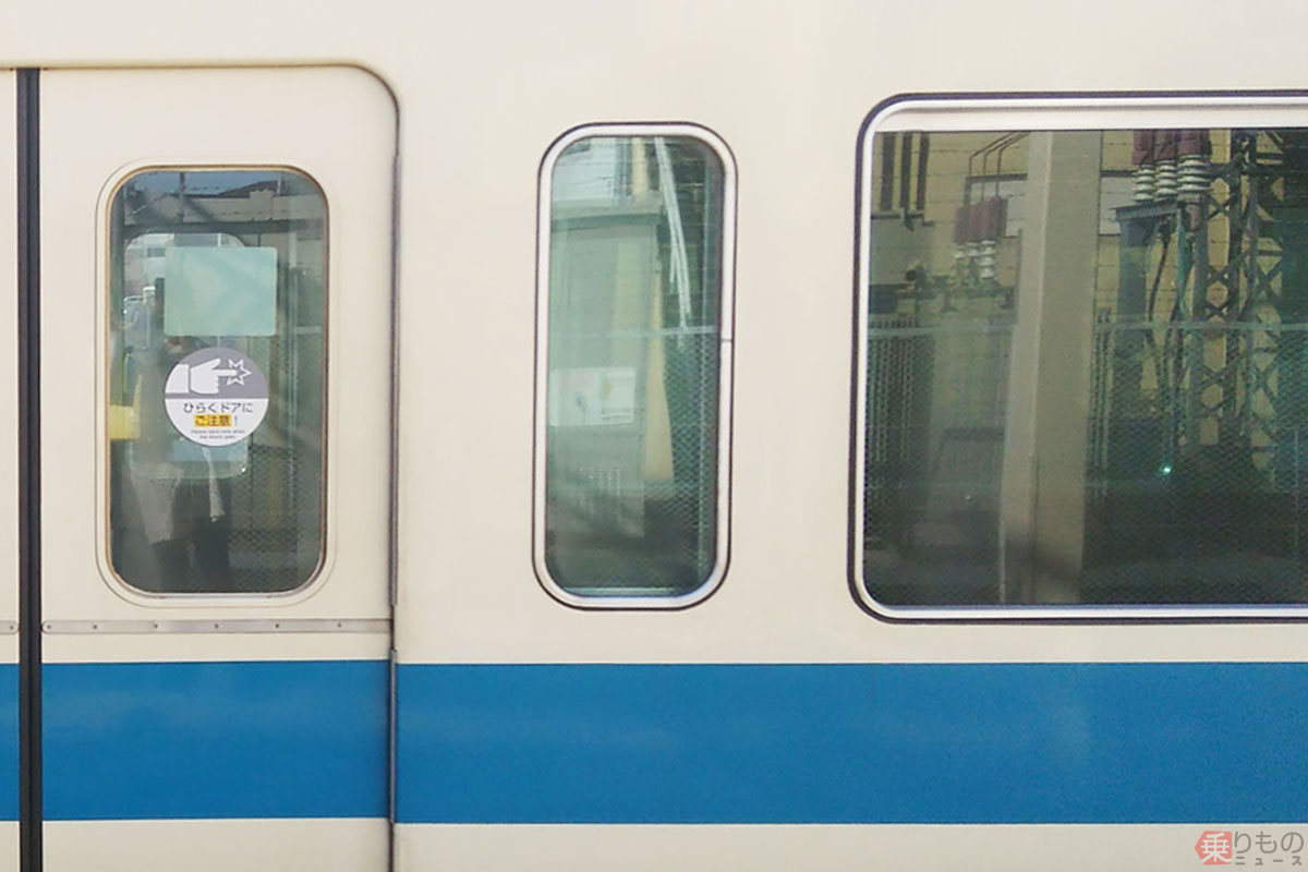 鉄道車両の戸袋窓はなぜ減った？ 後に改造でふさいだ例も カギは「ドア