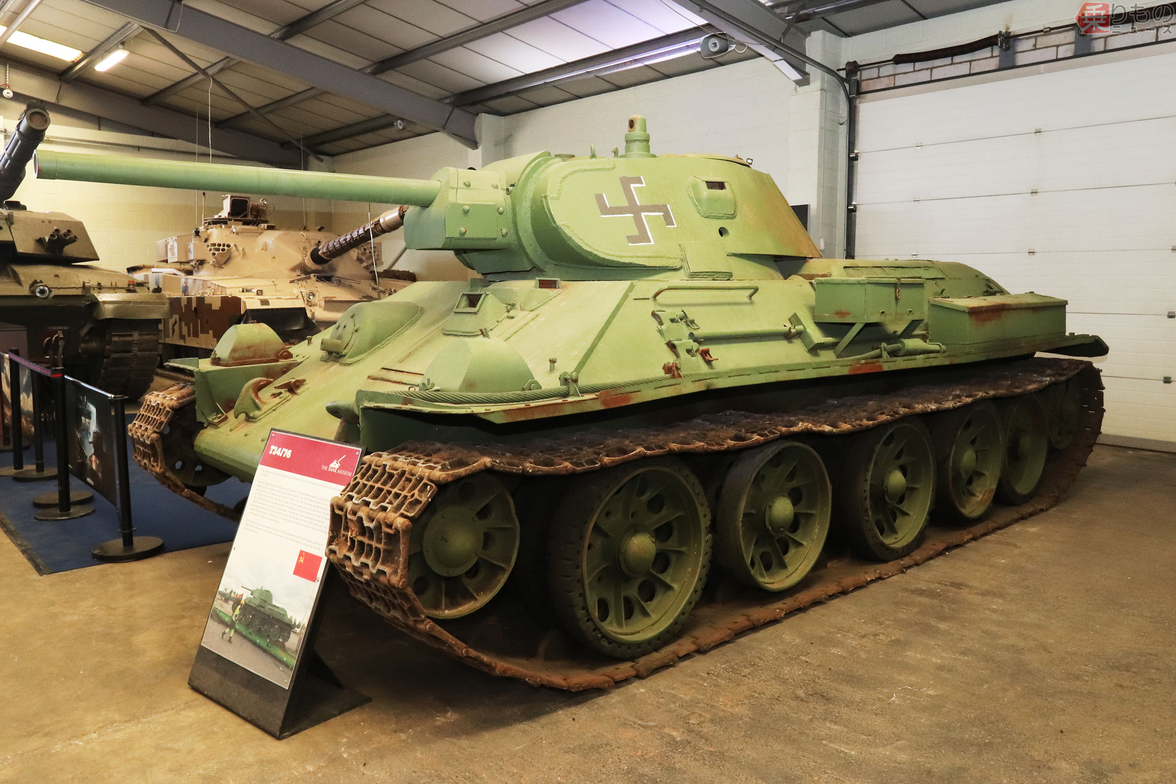 21世紀に入っても運用!? WW2期米ソの代表的戦車 M4「シャーマン」とT