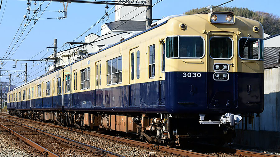 山陽電車のツートン電車引退で「ツートングルメ」話題 駅そばや