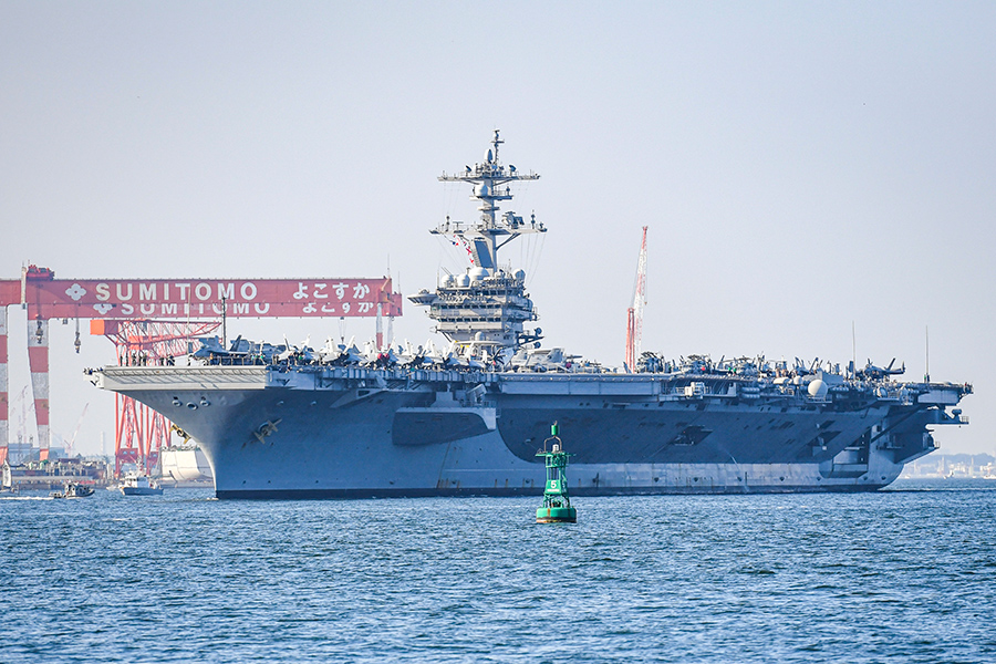 【最安値挑戦】 アメリカ空母「カール・ヴィンソン」横須賀へ入港 最新ステルス 小物入れ