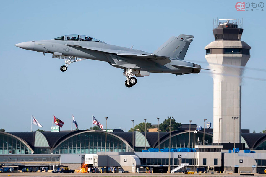 米海軍 戦闘機 F/A-18 ホーネット 主翼 キーホルダー タグ 厚め アメリカ海軍 FA-18 スーパーホーネット タグ キーホルダー RBF