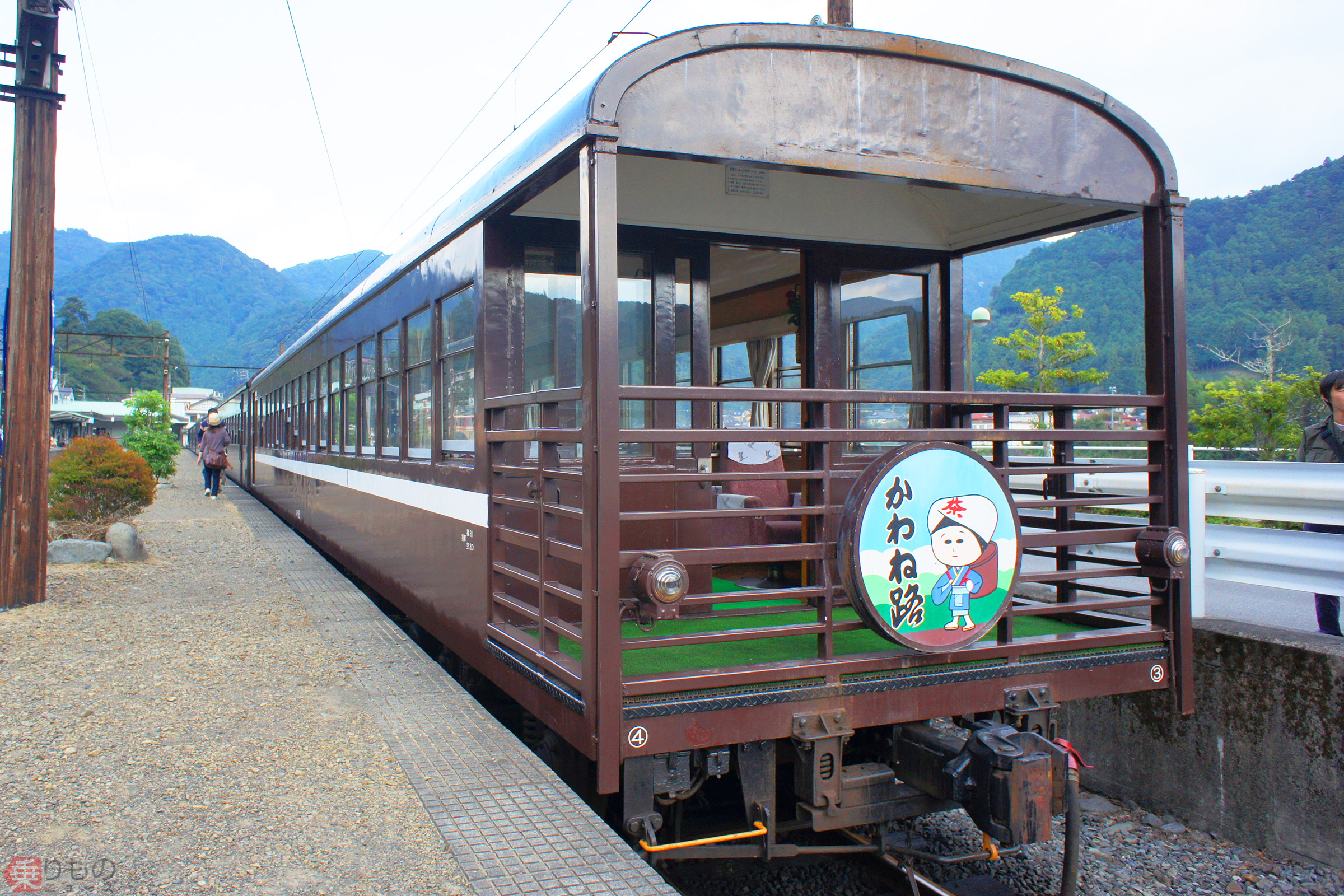 優雅なる展望客車、元は通勤形電車!? 大井川鐵道スイテ82形 立ってたら