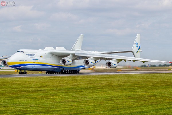 240の世界記録！ 世界最大航空機「An-225」が”33歳”に 初飛行の映像が