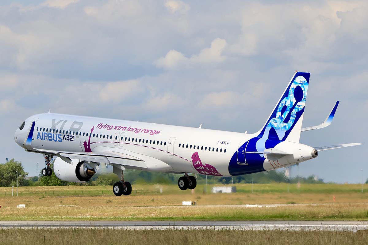 異色の新型機「A321XLR」ついに初飛行！ 「通路1本なのに航続