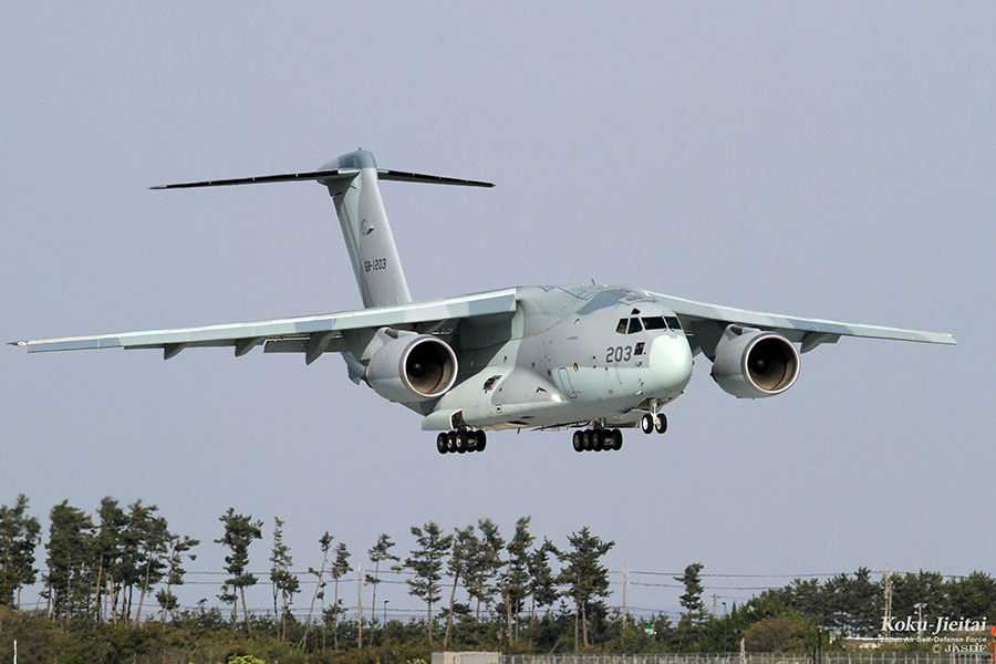 現場を変えた! 国産ジェット輸送機「C-2」初飛行-2010.1.26 “装 現場を変えた! 国産ジェット輸送機「C-2」初飛行-2010.1.26 “装