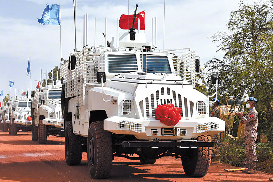 マーミット ビニパラベビー 『モゲラ』 ソフビ インディーズ 地球防衛軍 車両付 マーミット ビニパラベビー 『モゲラ』 ソフビ インディーズ 地球防衛