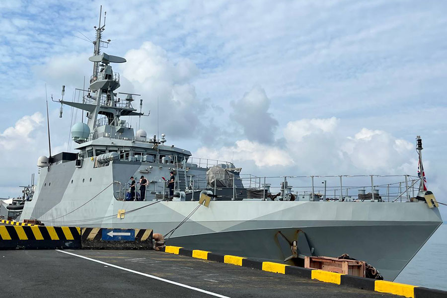 65年ぶり！ イギリス軍艦カンボジアへ 国交樹立70周年記念の一環