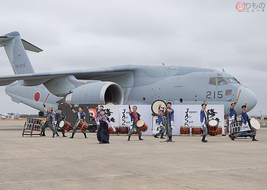 あのNinjaの？マジ？」空自C-2輸送機オーストラリアで披露 “カワサキ