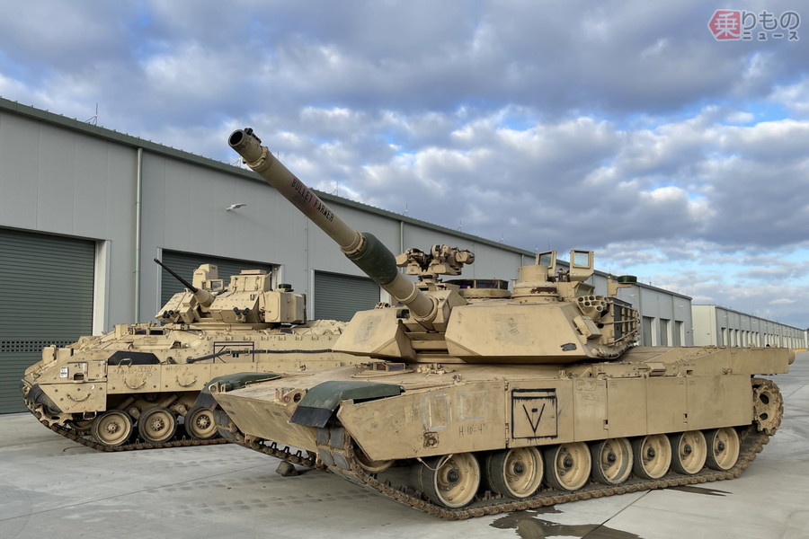 米軍実物　戦車　覗き窓　送料無料 125294_230407_poland_01.jpg