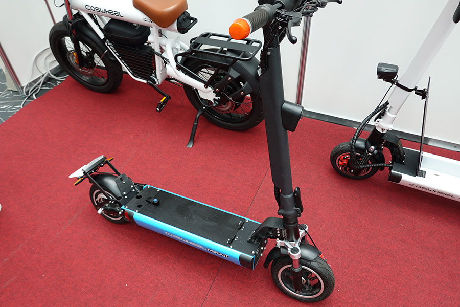 ぼっちな自転車乗り ほぼ自転車扱い電動キックボード」見てきた！ 7月施行「特定小型