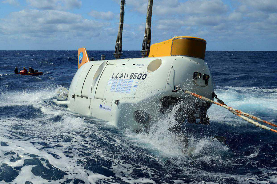 潜水艇はどこまで水圧に耐える？ タイタニック号探検の「タイタン