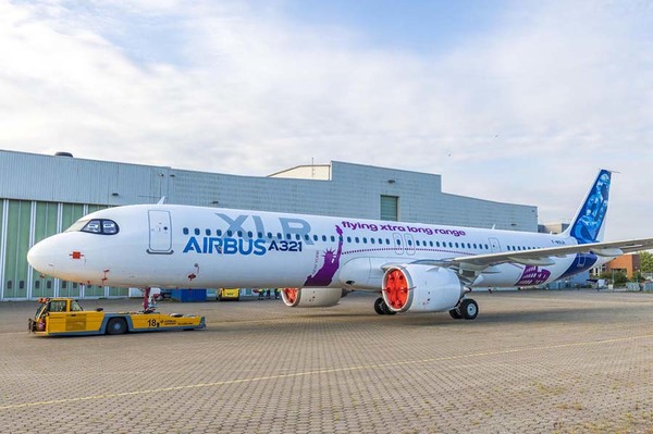キングフィッシャー航空 Airbus A321 大型 エアバス 飛行機 インド 超圧巻！ まるで戦闘機みたいな「旅客機の本気飛び」、操縦席