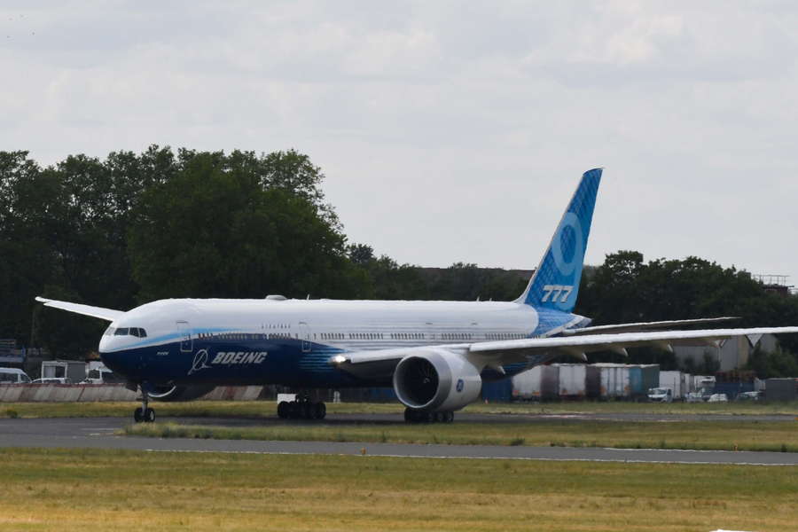 衝立　折りたたみ式 旅客機初「折りたたみ翼」の仕組みとは ボーイング新型機「777X」珍