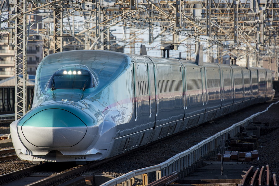 たった1両だけ製造「特殊用途のE5系新幹線」とは “一度も走った