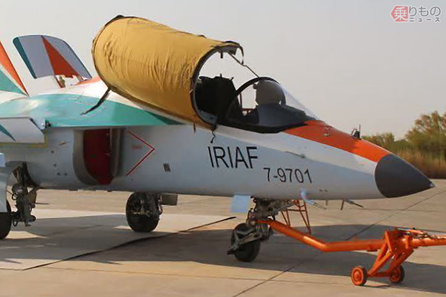 スホーイ戦闘機導入の布石か？ イラン空軍がロシア製ジェット練習機を