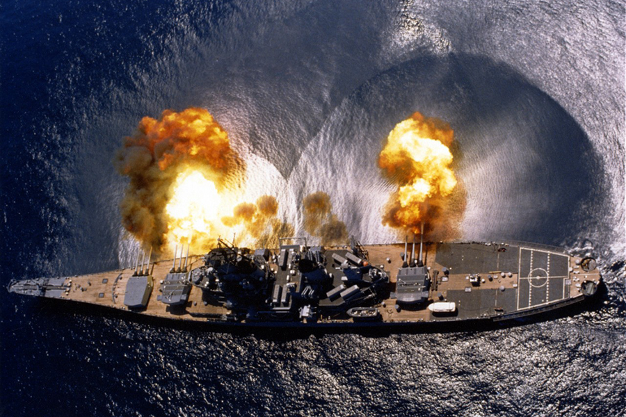 大艦巨砲主義」は遺産です！ 最も長生きした“最後の戦艦”アイオワ級