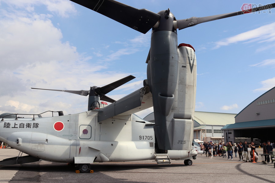 陸自「オスプレイ」1機だけの特別マーキング発見! 鳥がモチーフ 陸自「オスプレイ」1機だけの特別マーキング発見! 鳥がモチーフ