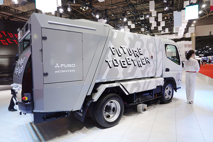イメージ変わる？“EVゴミ収集車”が超スタイリッシュ ブォォォンってい