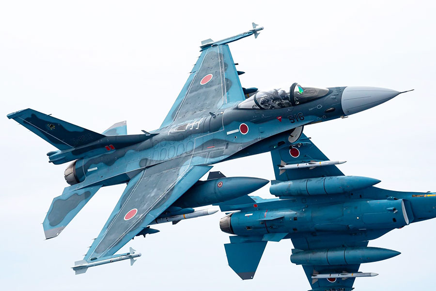 画像ギャラリー | F-2戦闘機はなぜ濃紺なの？「サムライブルー