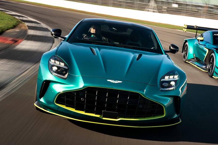 グリーン系のクルマが一番人気！」なぜそうなった 話題カラーに