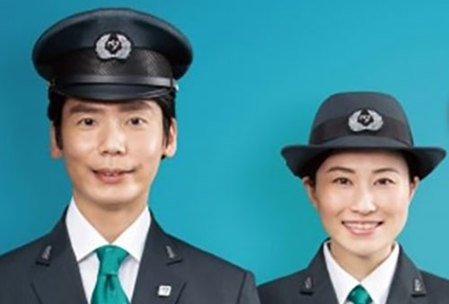 これが路線バス運転士の制服!? まさかの「ポロシャツ・グラサン」OK