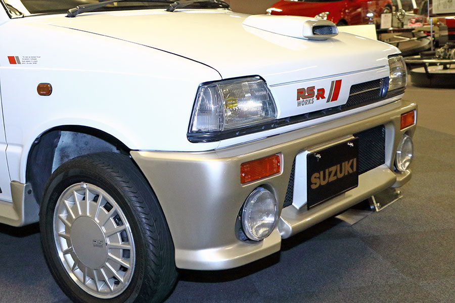 これ軽だろ？高性能すぎる」 伝説のバケモノKカーが生まれた“時代