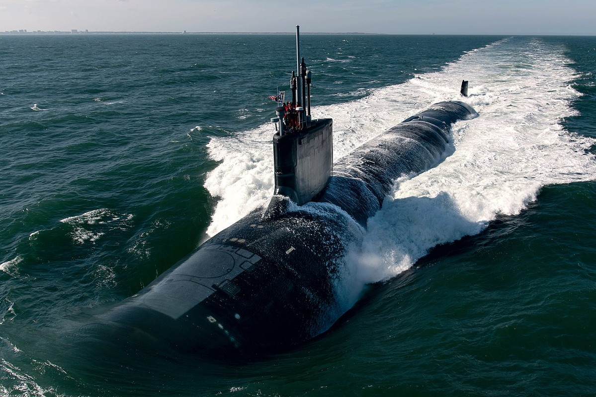 アメリカ原子力潜水艦を改造「キャタピラー・ドライブ」を付けるって