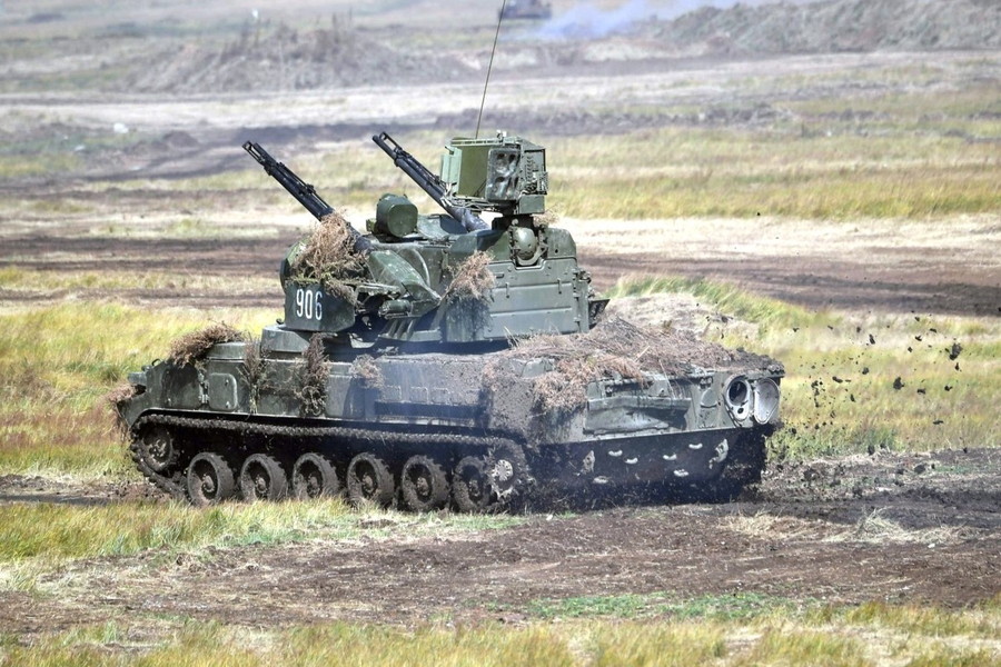 自慢の対空戦車も効果なし？ ロシア防空システム 自爆ドローンに手も足