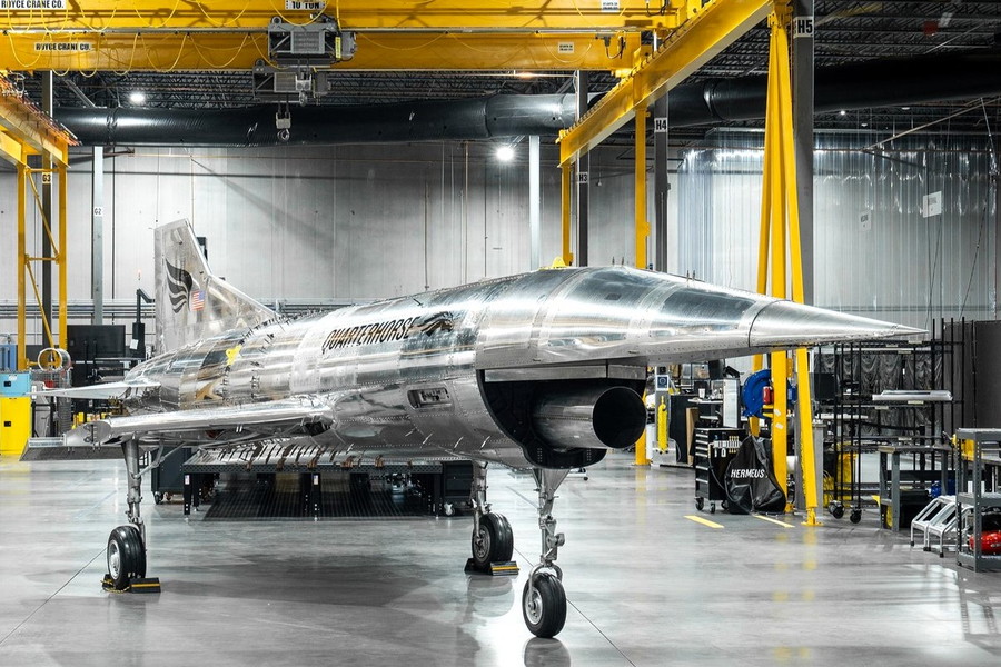 史上最速の飛行機」更新なるか アメリカでロールアウトした超速 史上最速の飛行機」更新なるか アメリカでロールアウトした超速