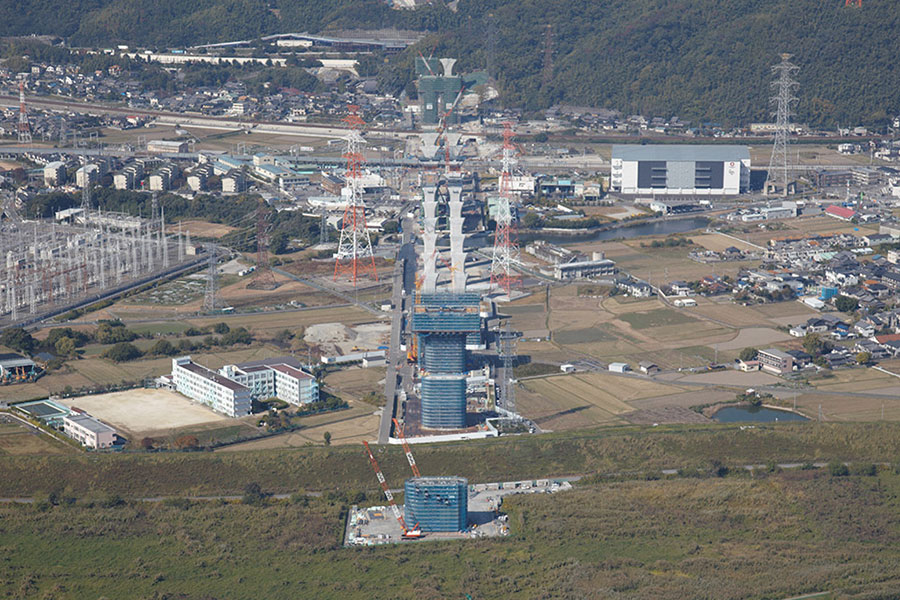 新名神の「高～い橋」架けます！ 市街地の“インフラ密集地帯”いよいよ