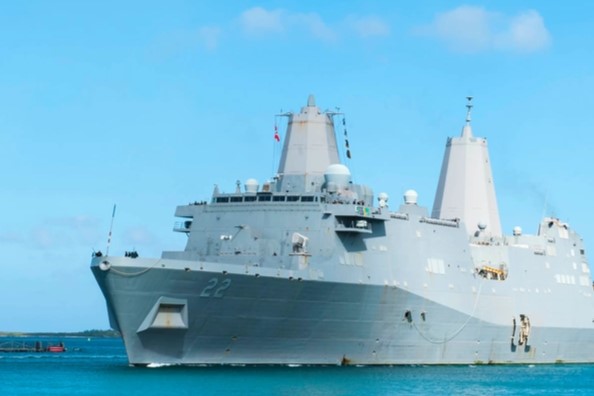 US.Marin米海軍基地アンカーチェーン錨マーク退役軍人クラブ限定記念.未使用 抗議する女性に「死ね」 突っかかる男性、からかう米兵 普天間飛行場の