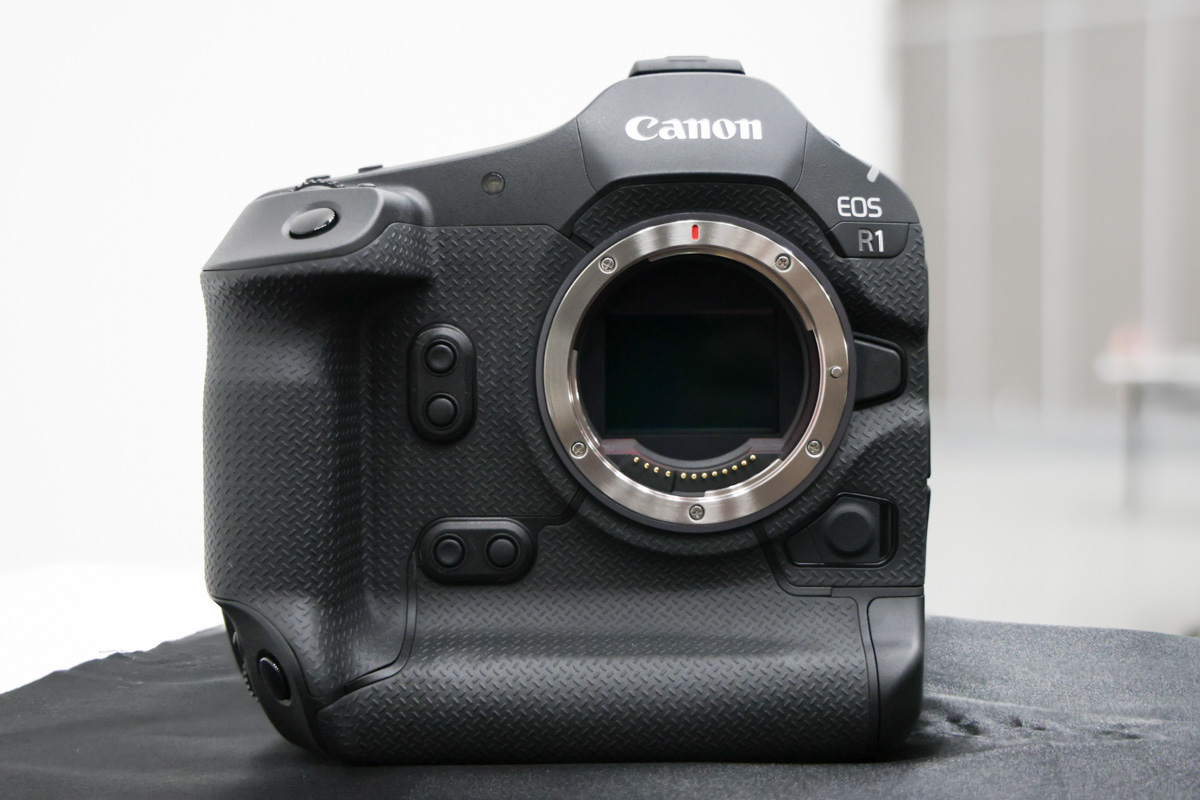 性能マシマシなキヤノン待望フラッグシップミラーレス「EOS R1