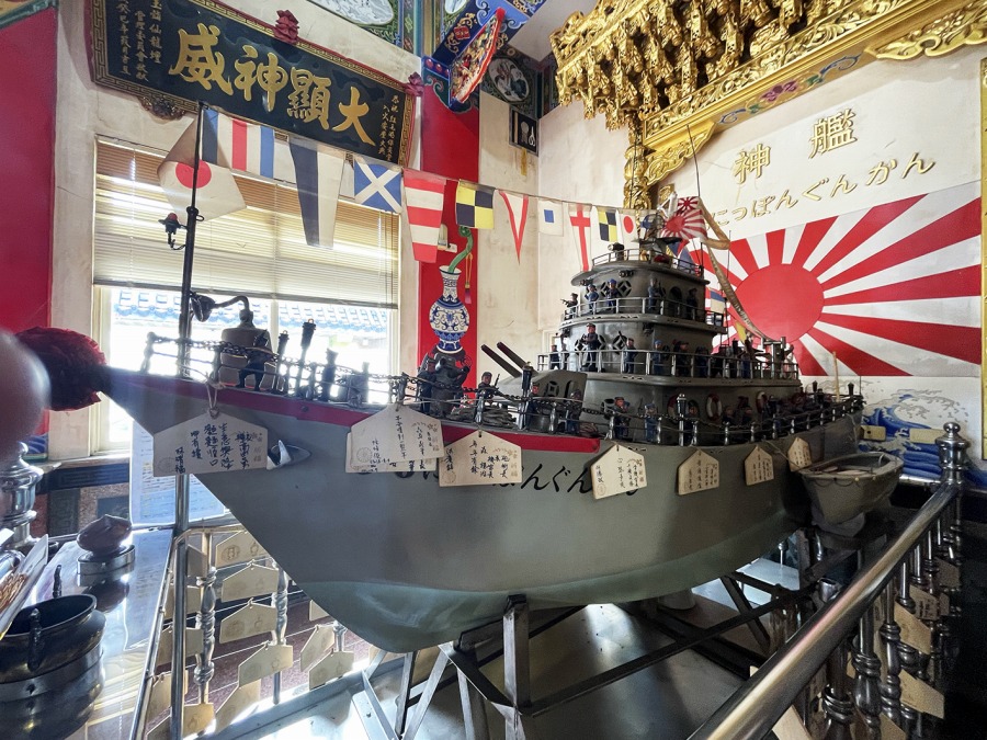 台湾に現存「旧海軍の軍艦」が神様の廟とは!? 軍艦は電動仕様 安倍元