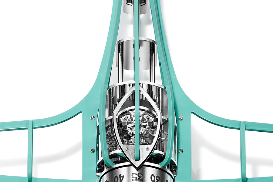 飛行機　置時計　両方のつばさにあります金色のプロペラが折れています。 プロペラ式飛行機 | ToMuCo - Tokyo Museum Collection